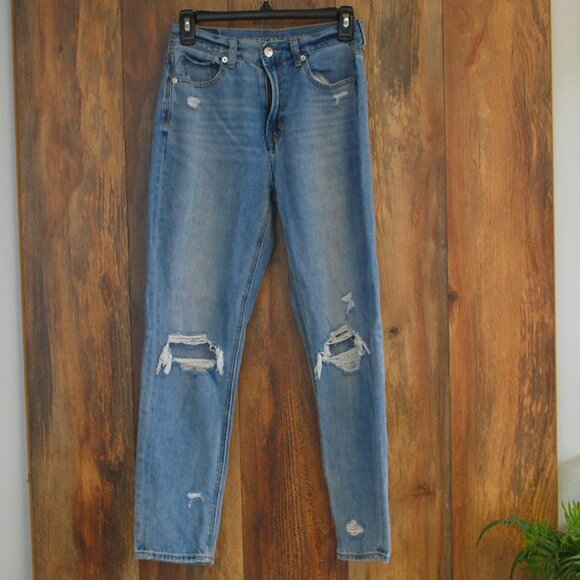 American Eagle Women's Destroyed Mom Jean 2      0206C - Picture 1 of 5